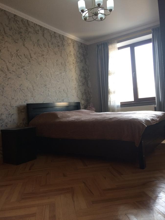 Vip Apartment at Gamrekeli str 1 Tbilisi Buitenkant foto
